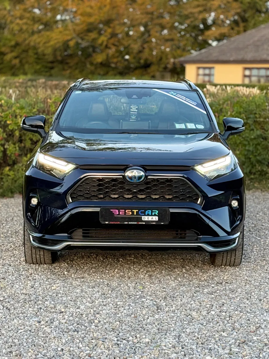 2022 Toyota RAV4 Dynamic Premium PHEV Auto AWD - Image 4
