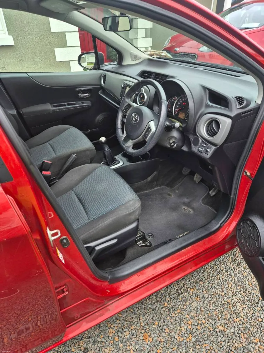 2013 Toyota Yaris - Image 4
