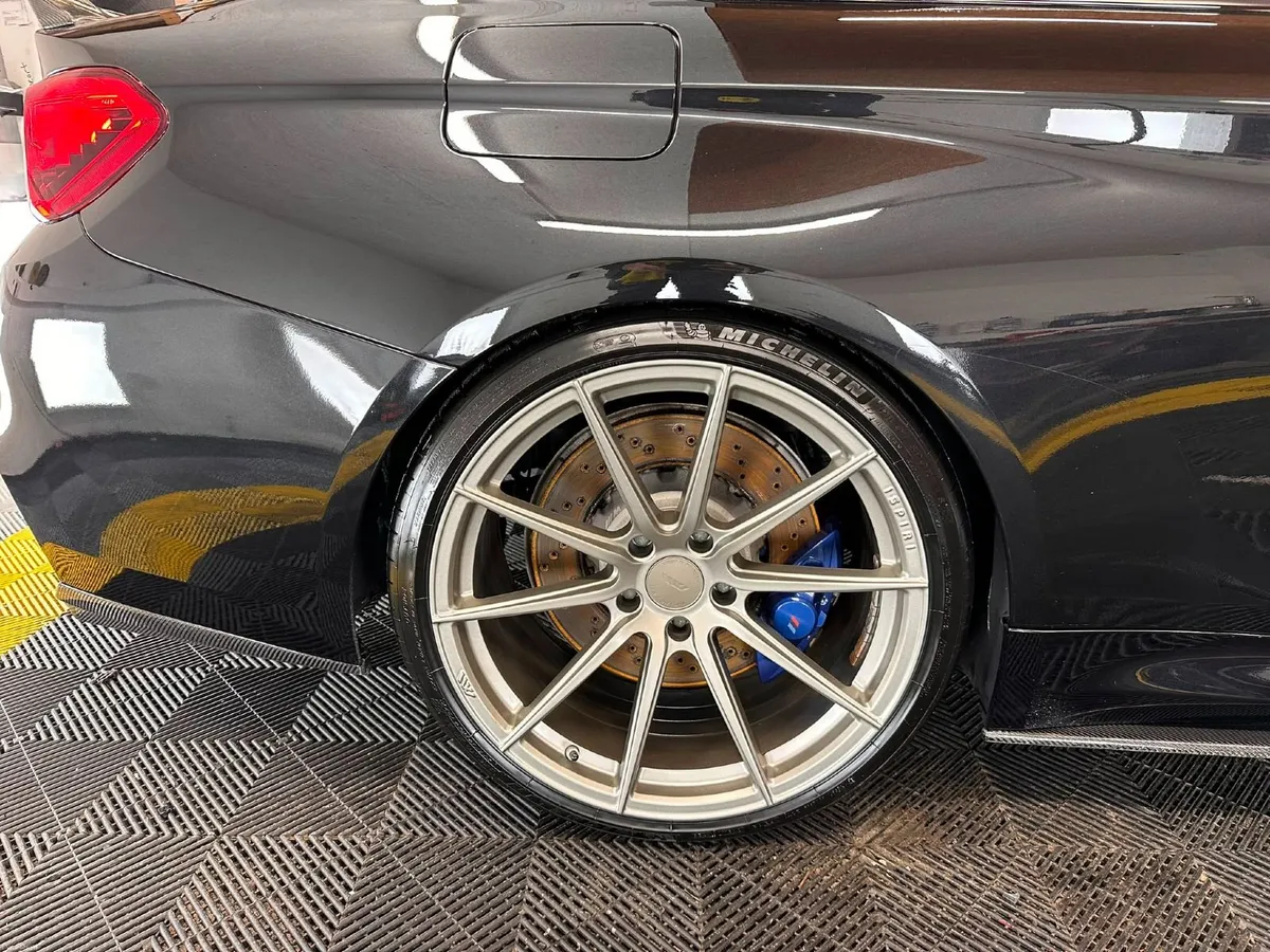 BMW M4 2015 - Image 3