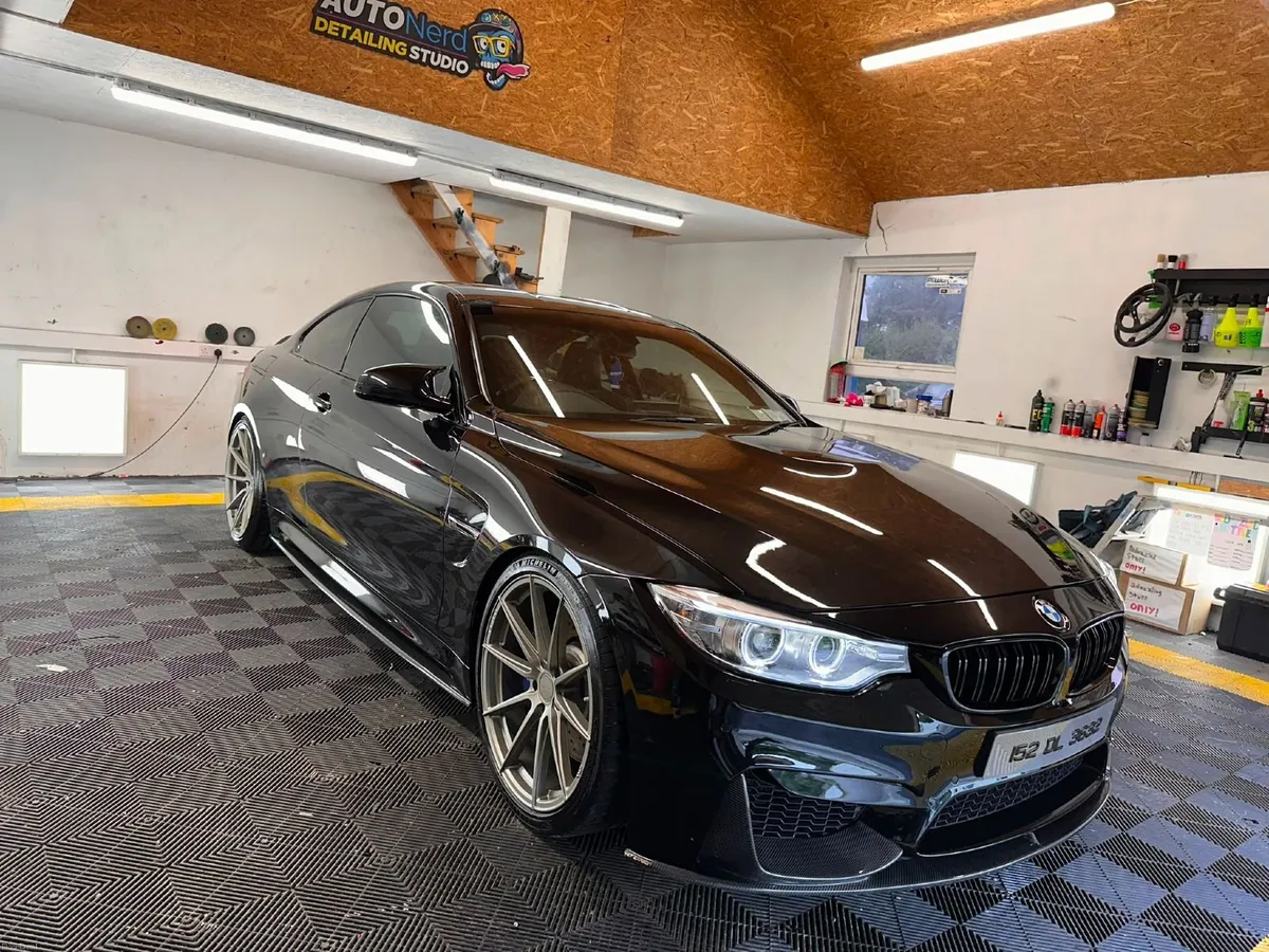 BMW M4 2015 - Image 1