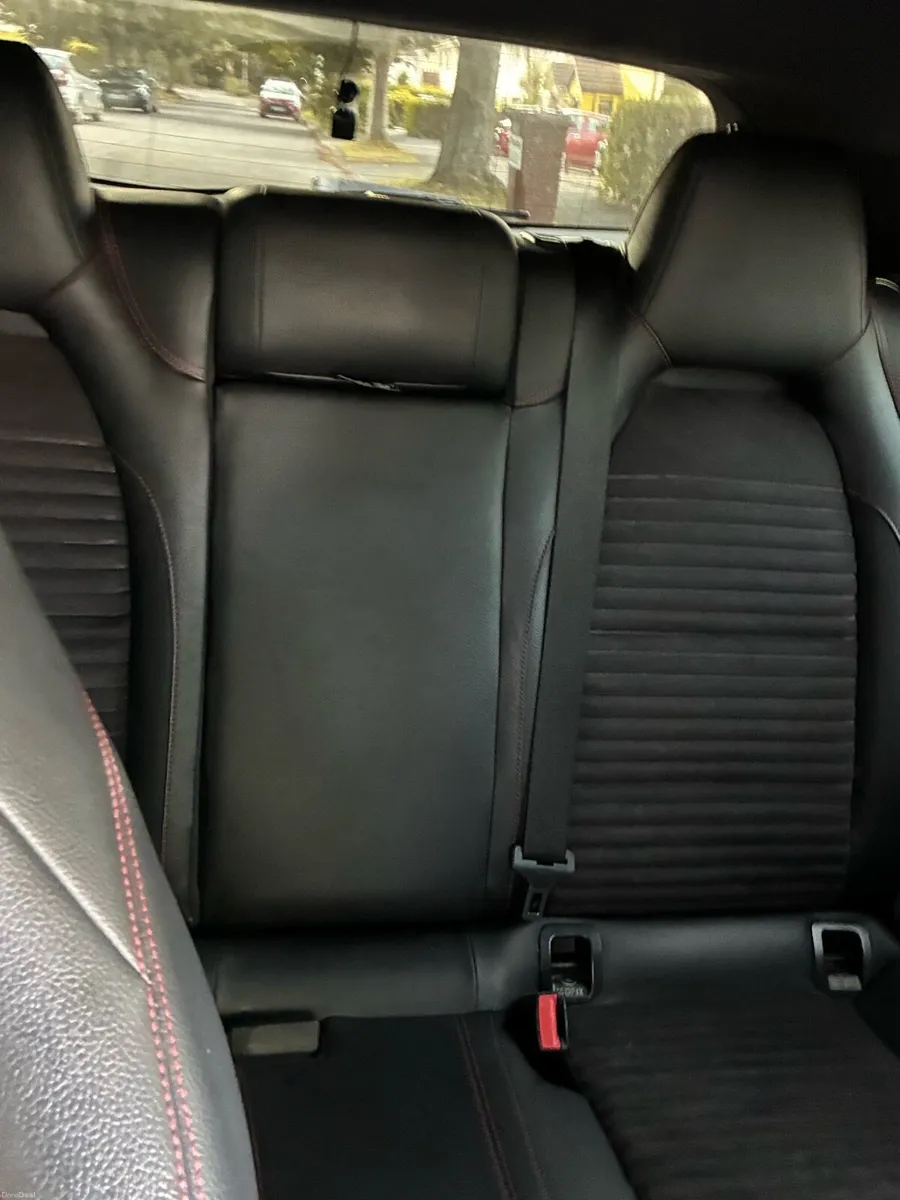 Mercedes amg sport 180d - Image 6