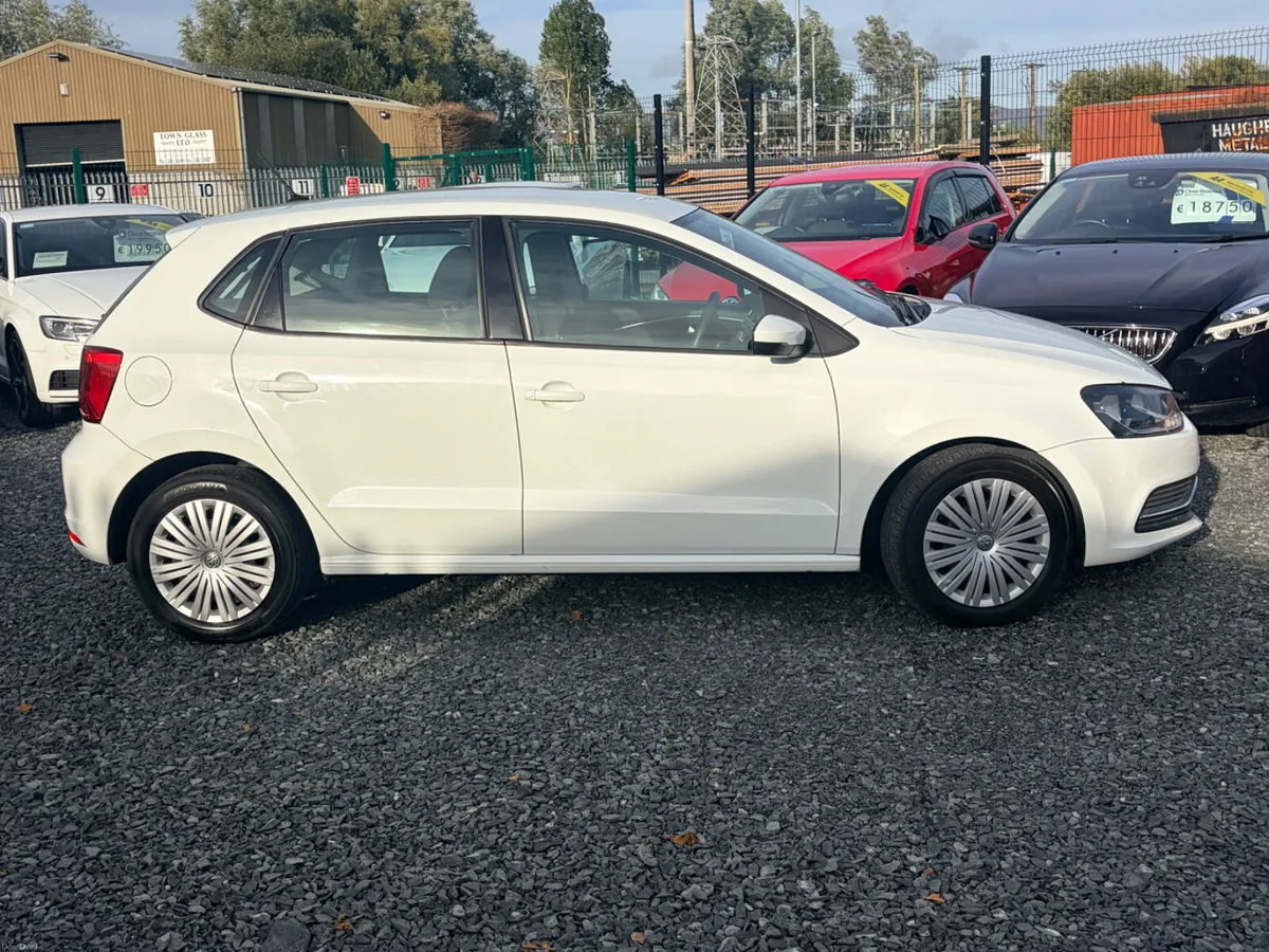 2016 VOLKSWAGEN POLO 1.2TSI 5DR AUTO LOW KMS - Image 2