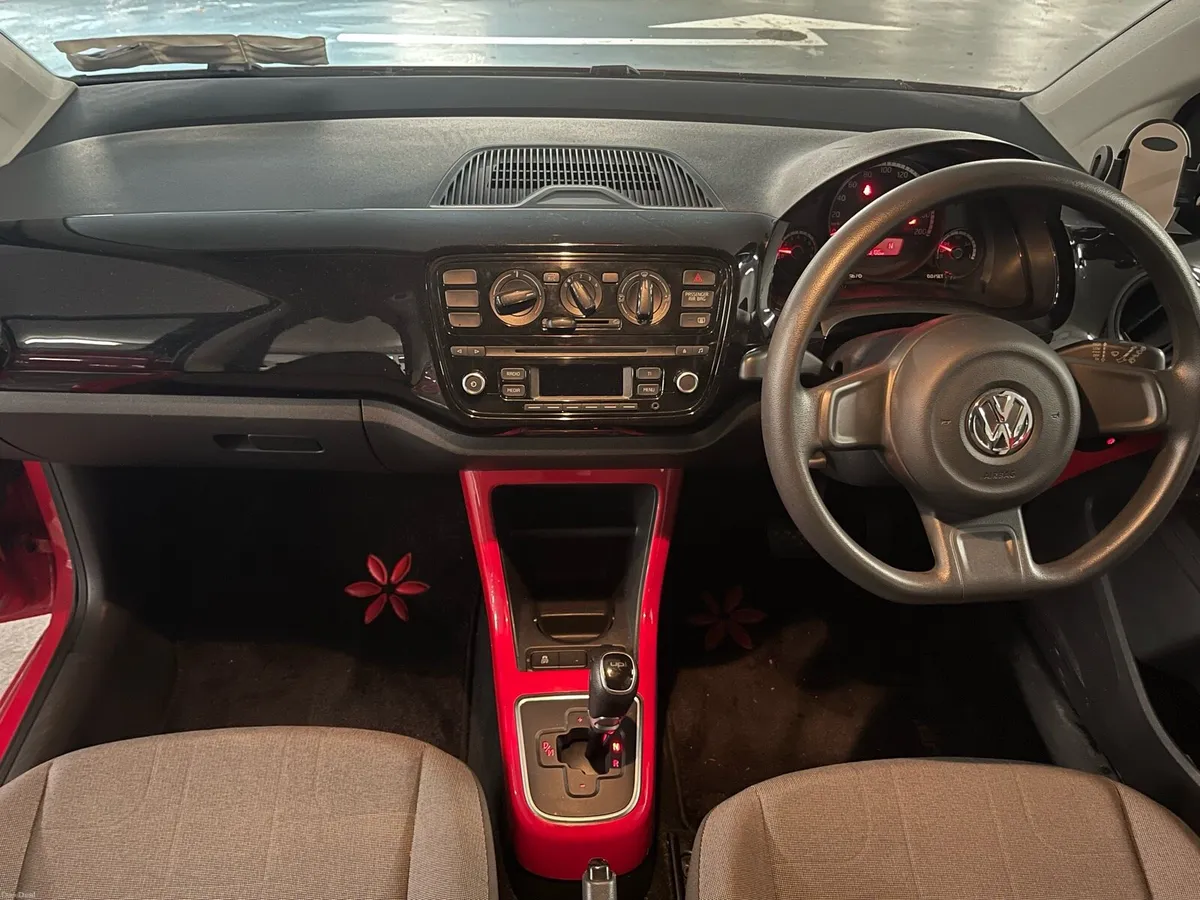 Volkswagen Up 2013 Automatic - Image 6