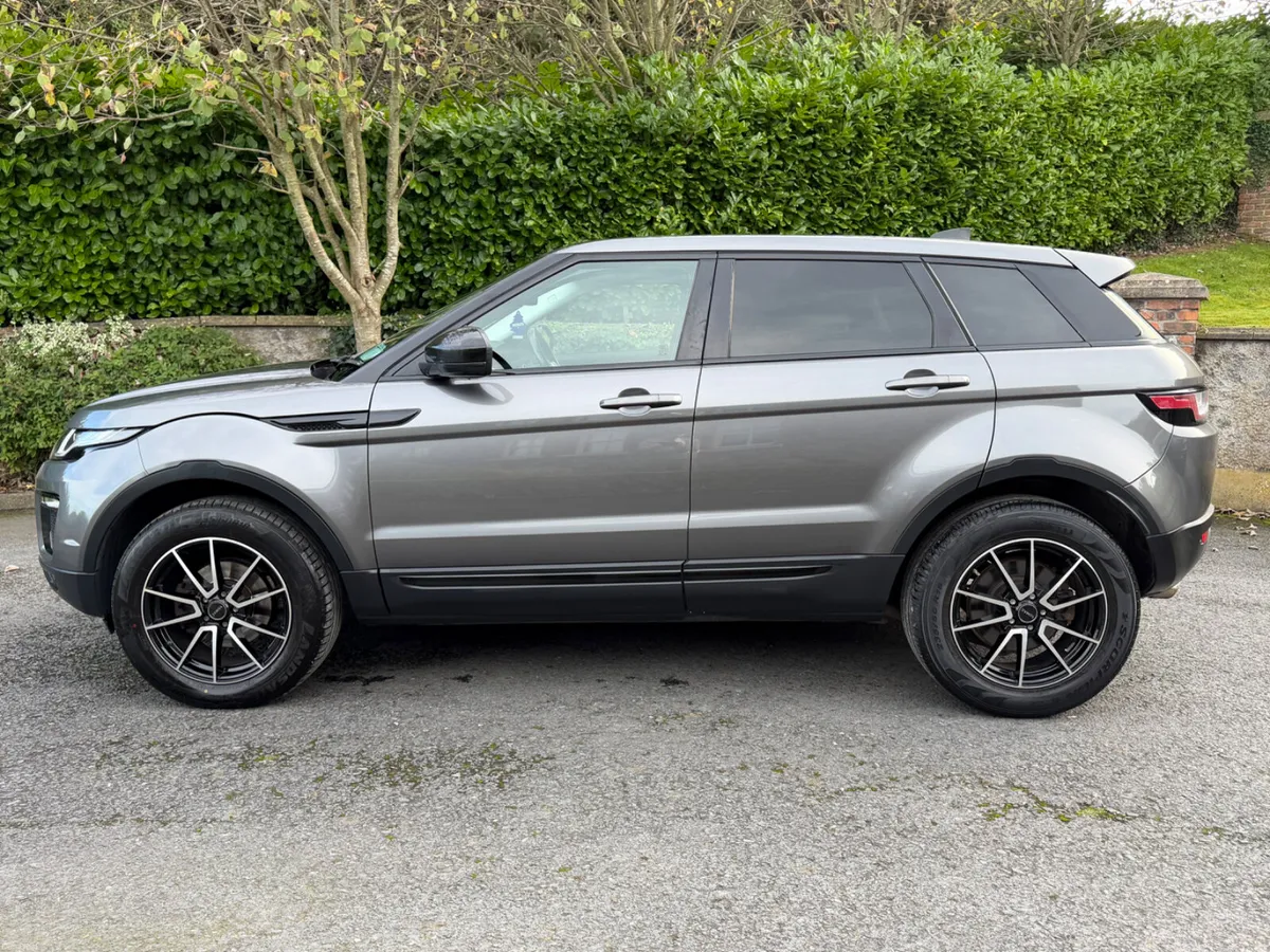 2016 Land Rover Range Rover Evoque ED4 SE Tech 2WD - Image 2