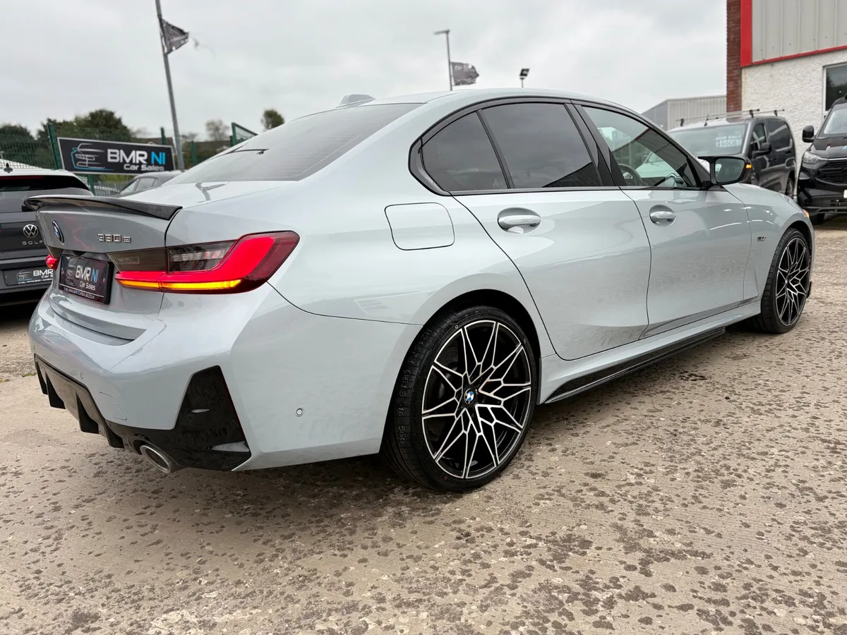 2023 BMW 330 M SPORT AUTO HYBRID - Image 4