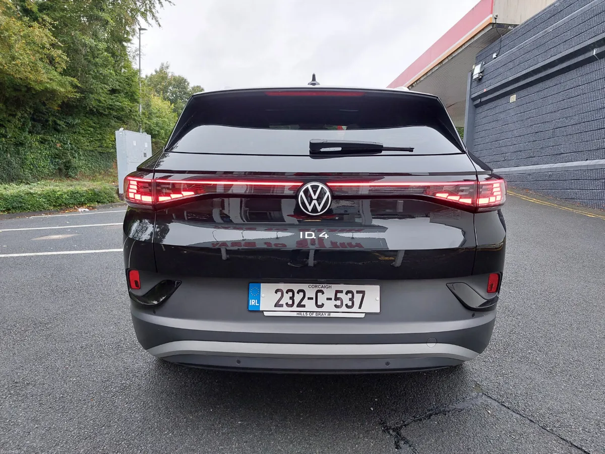 Volkswagen ID.4 2023 PURE STYLE 52KWH PAN ROOF - Image 6