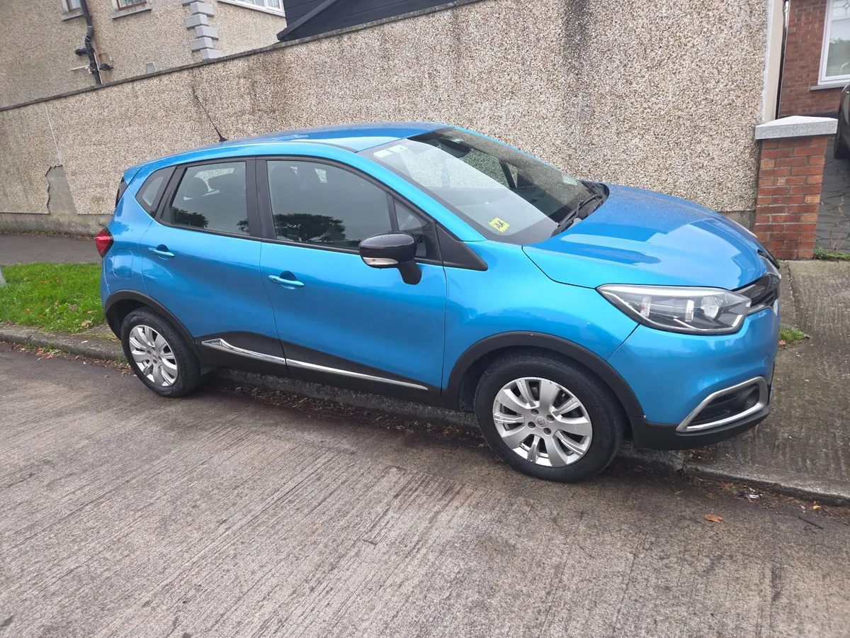 Renault Captur 2015 - Image 1