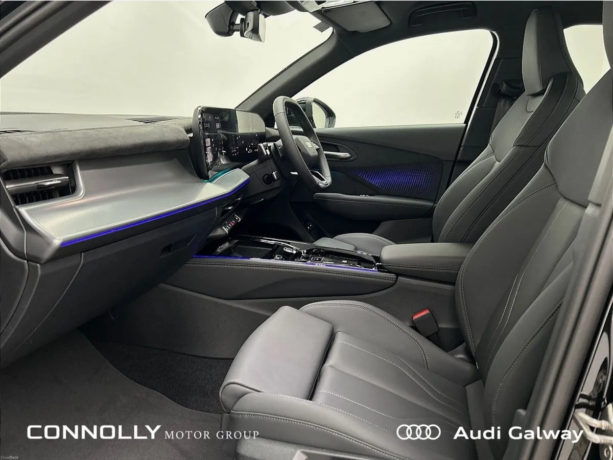 Audi Q3 €544 p/m -E-HYBRID S-LINE 200kW A/T - Image 5