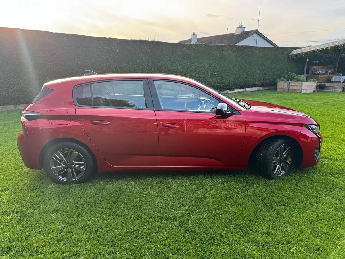 Peugeot 308 -1.2 Automatic- 2023 - Image 3