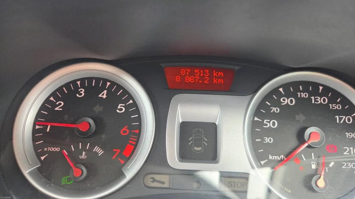 Renault Clio 2010 - Image 1