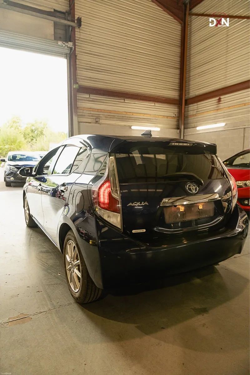 Toyota Aqua 2016 - Image 4