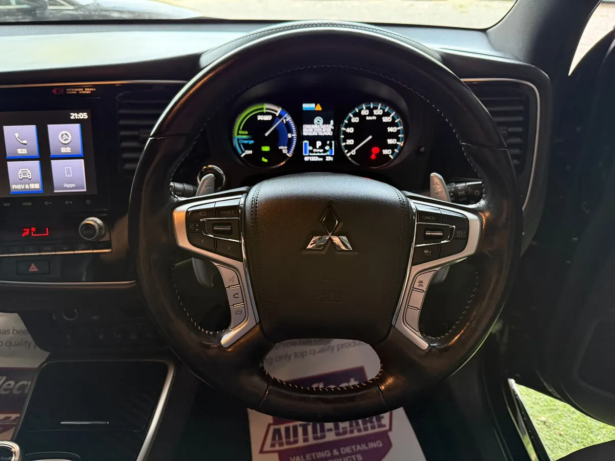 Mitsubishi Outlander 2021 Automtaic - Image 5