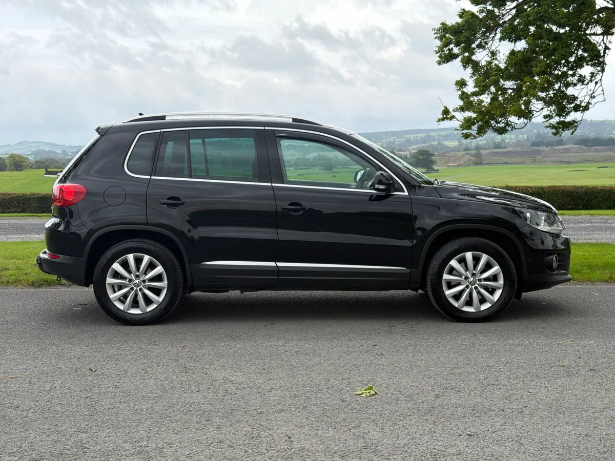 Volkswagen Tiguan 2015 Sport 4WD - Image 3