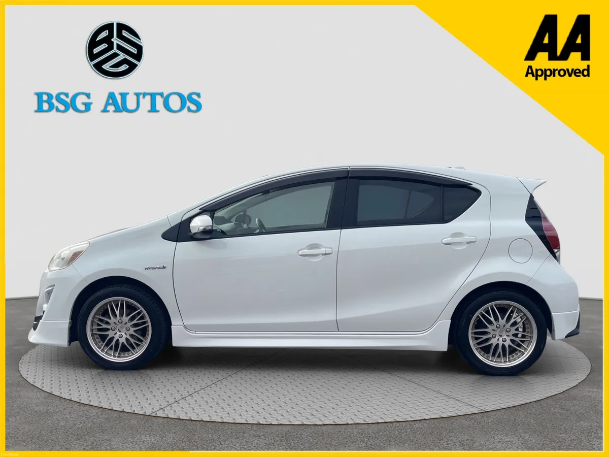 2015 TOYOTA  AQUA 1.5 HYBRID AUTOMATIC *FINANCE* - Image 5