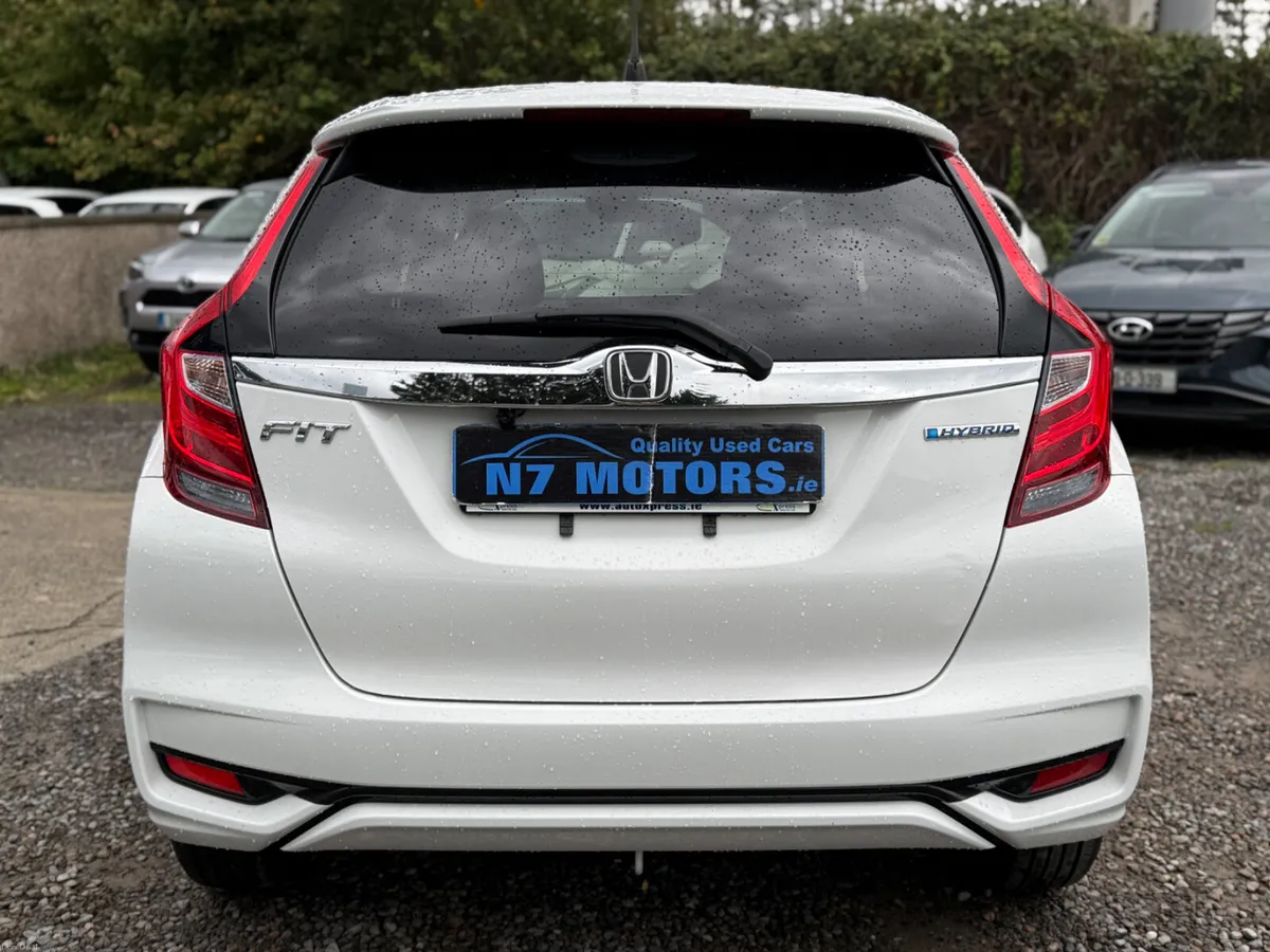 2019 Honda Fit 1.5 HYBRID AUTO - Image 4