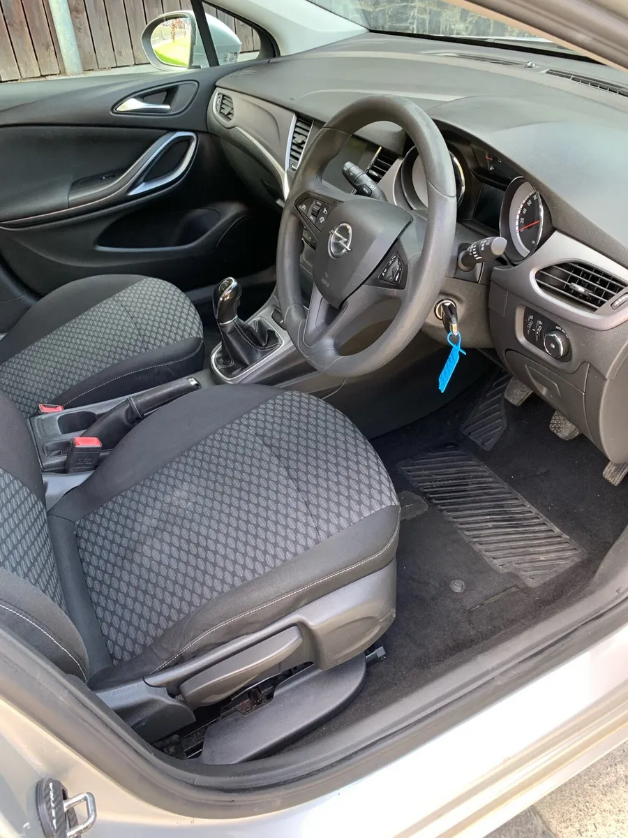 2016 Opel Astra diesel, Nctd 7/27, tax 7/26 - Image 5
