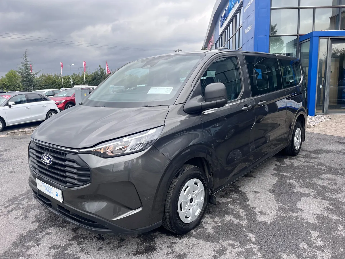2026 Tourneo Custom, Taxi Spec, Wheelchair Access - Image 3