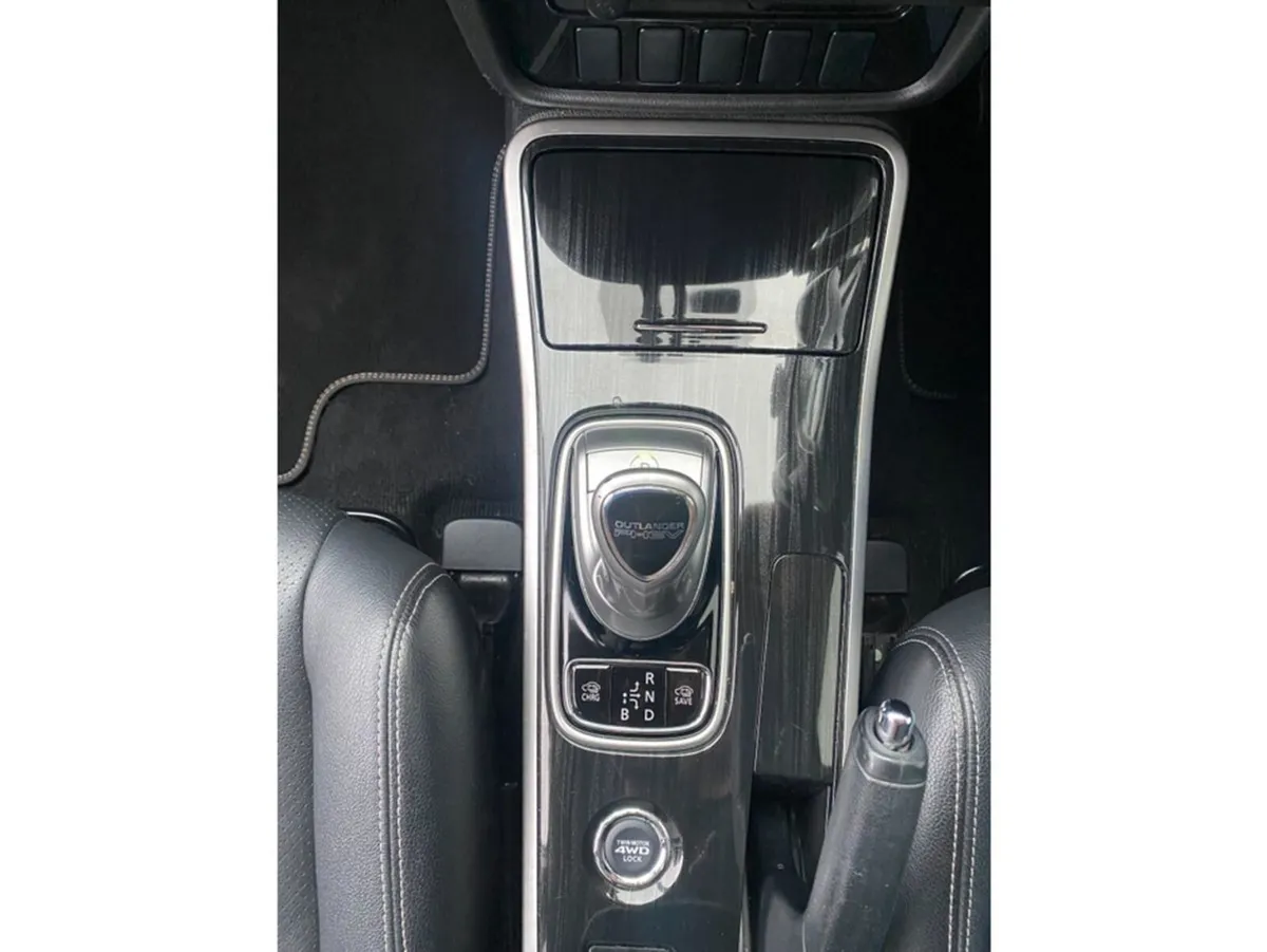 Mitsubishi Outlander 2.0 GX3H+ PHEV with 97,000mil - Image 5