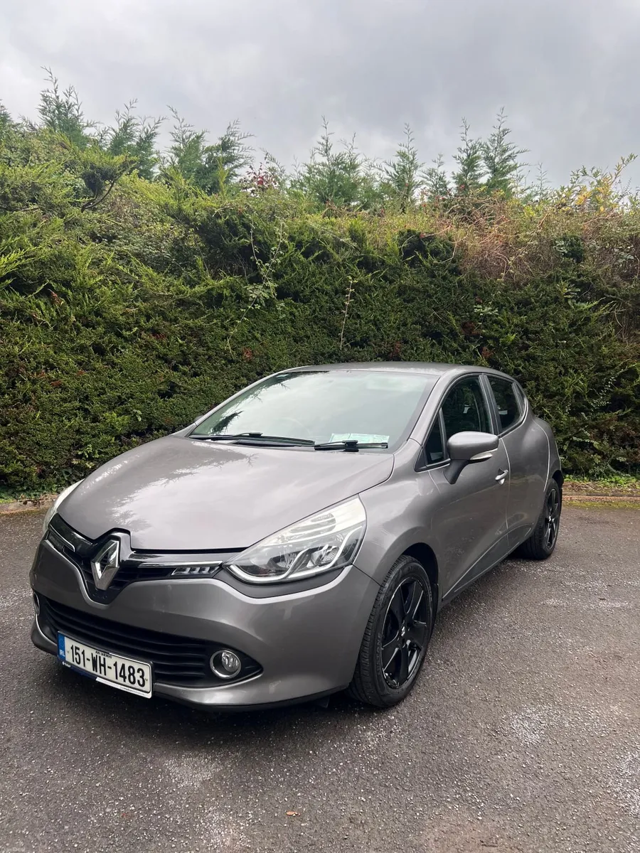 2015 Renault Clio Slate Grey Metallic 1.1L petrol - Image 1