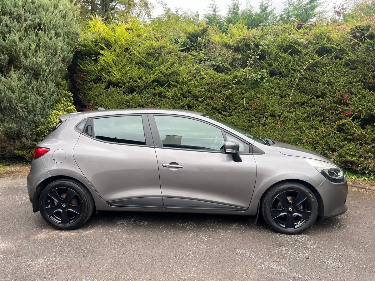 2015 Renault Clio Slate Grey Metallic 1.1L petrol - Image 3