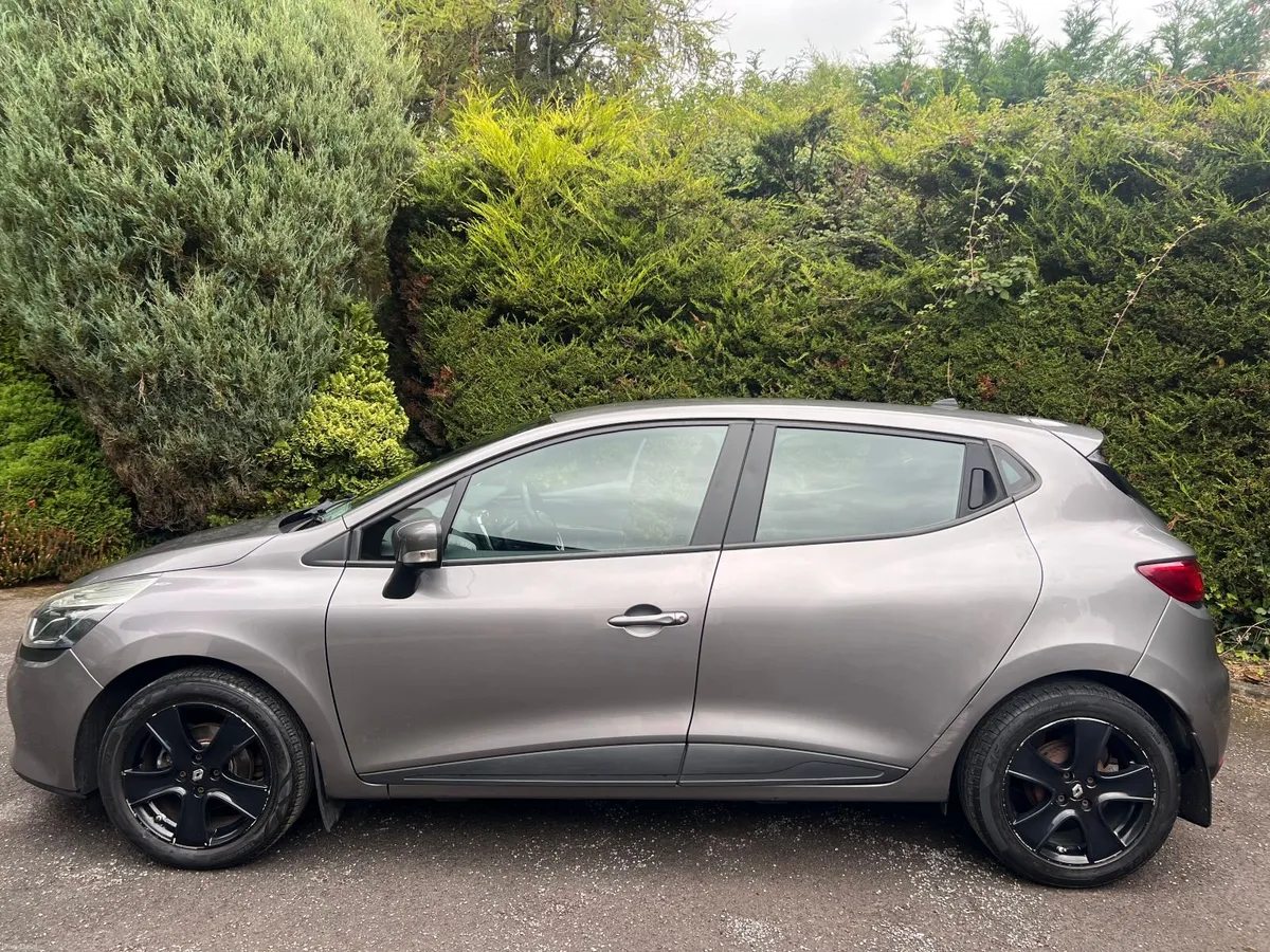 2015 Renault Clio Slate Grey Metallic 1.1L petrol - Image 6