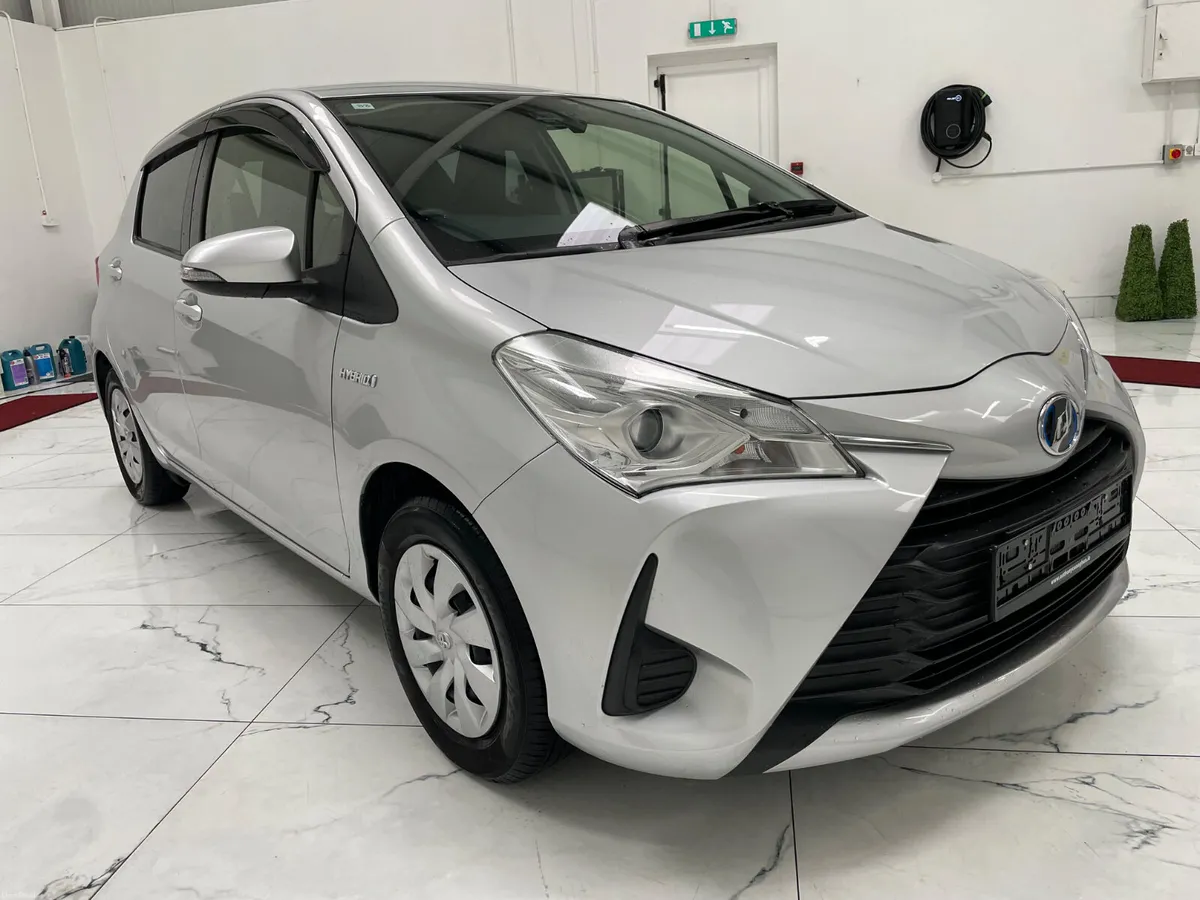 2018 Toyota Yaris 1.5 VVTi Hybrid Auto - Image 1