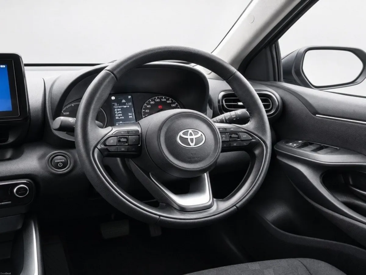 Toyota Yaris Hev Luna - Image 6