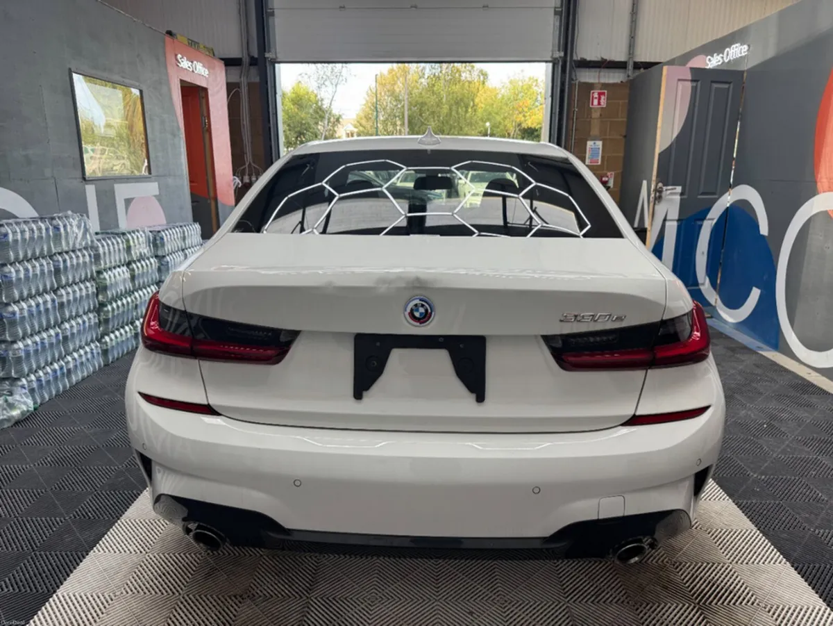 BMW 3-Series 2022 BMW 330E M SPORT 29000KM AUTOMAT - Image 4
