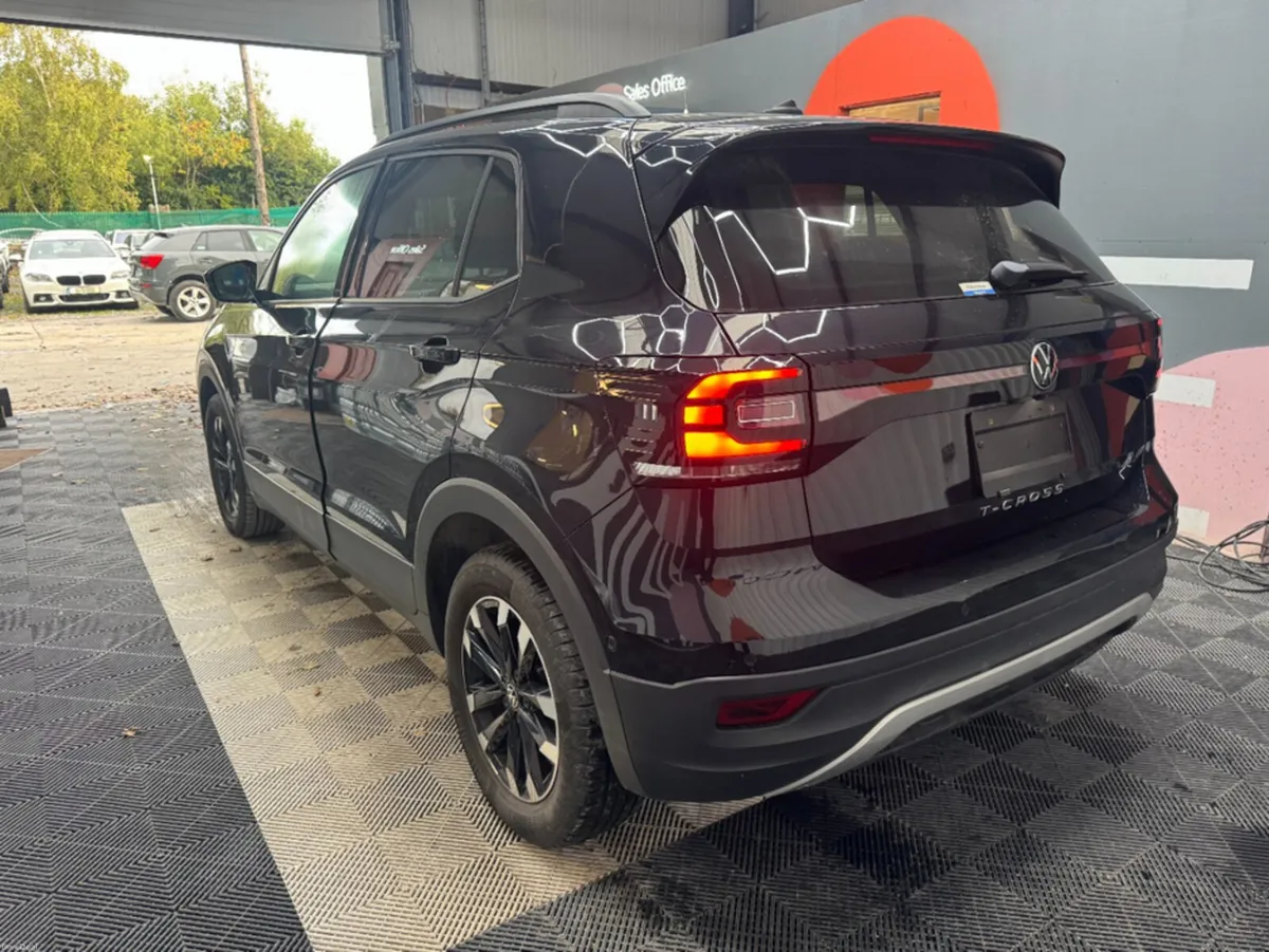 Volkswagen T-Cross 2022 VOLKSWAGEN T-CROSS TSI ACT - Image 5