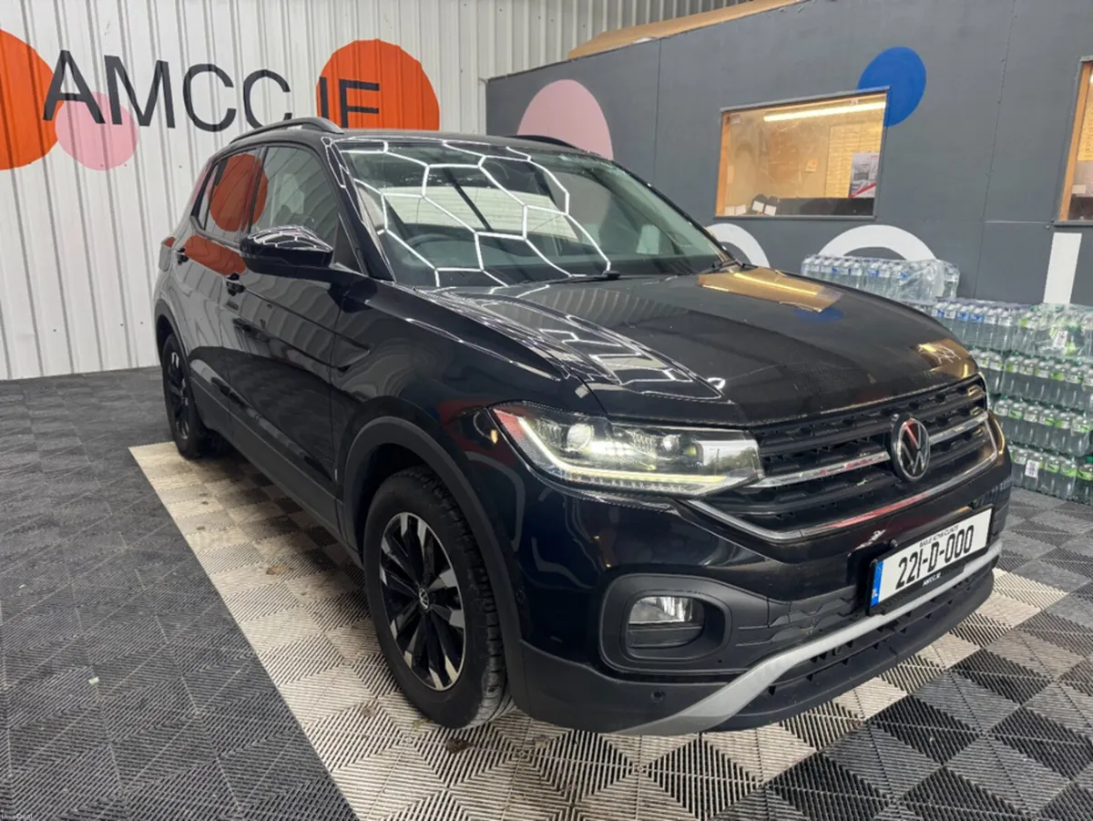 Volkswagen T-Cross 2022 VOLKSWAGEN T-CROSS TSI ACT - Image 1