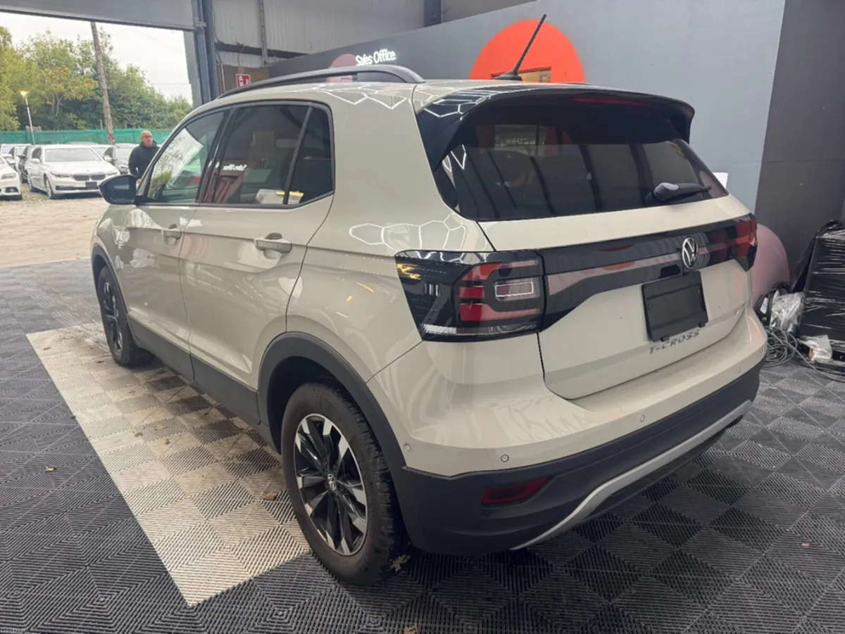 Volkswagen T-Cross 2022 VOLKSWAGEN T-CROSS TSI ACT - Image 5