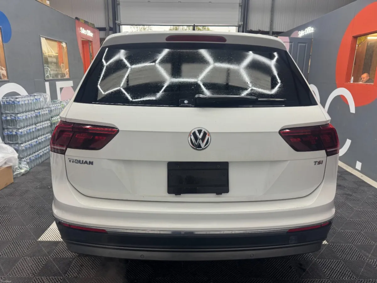 Volkswagen Tiguan 2017 VOLKSWAGEN TIGUAN TSI HIGH - Image 4