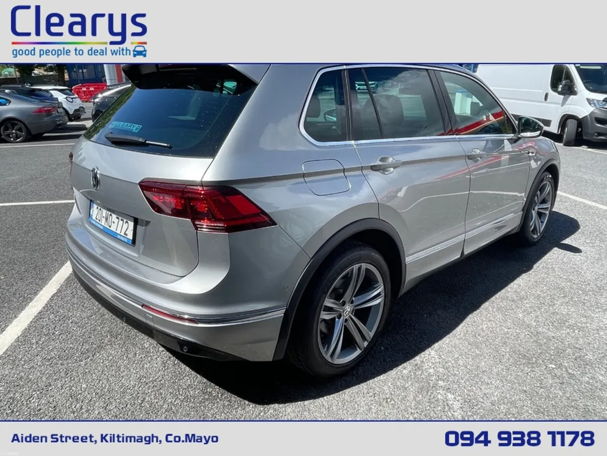 Volkswagen Tiguan R-LINE 2.0 TDI MANUAL 6SPEED FWD - Image 3