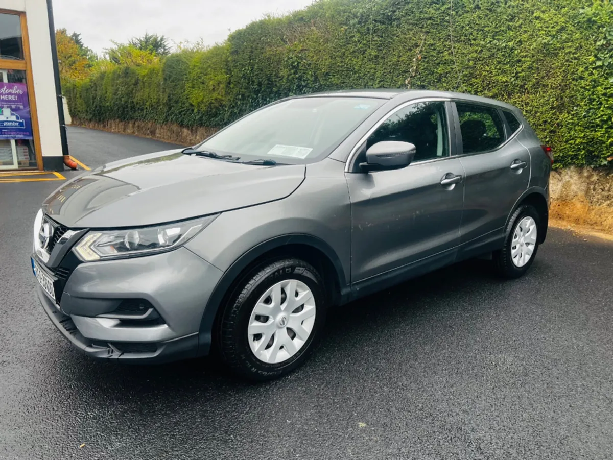 Nissan Qashqai 1.2 XE CVT 18 4DR AUTO - Image 6