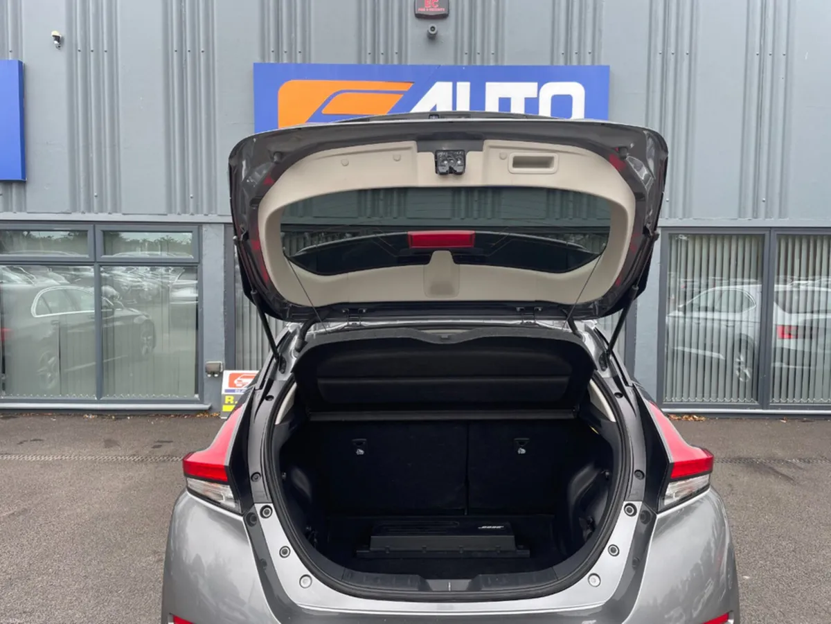 Nissan Leaf 62K EV SVE 62KW MY22 4DR AUTO - Image 5