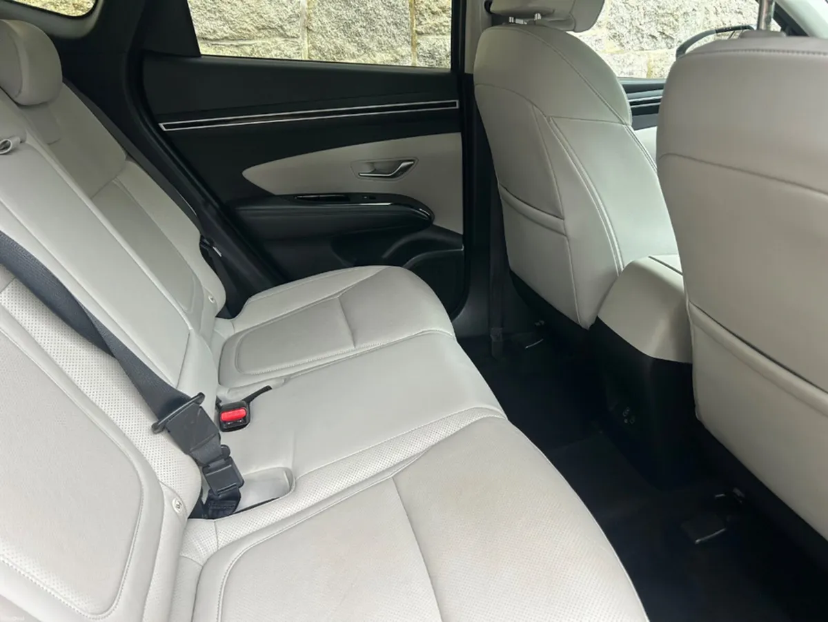 Hyundai Tucson IX35 EXECUTIVE 5DR - Image 6