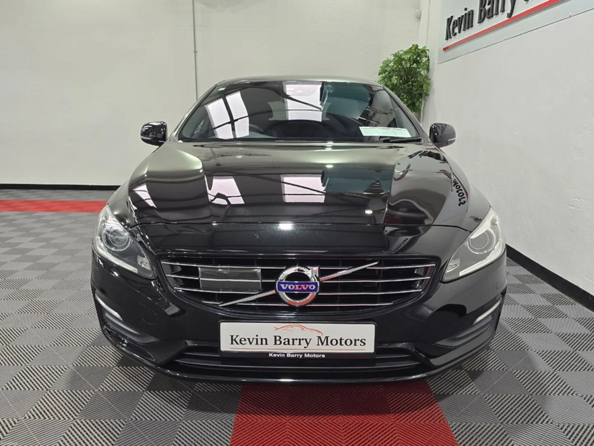 Volvo V60 2.0 D4 DYNAMIC EDITION 190BHP AUTOMATIC - Image 2