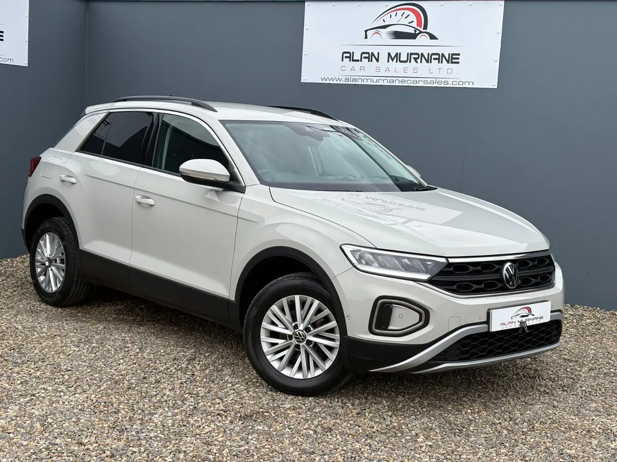 VOLKSWAGEN T-ROC LIFE NEW MODEL 2.0 TDI  2022 - Image 1