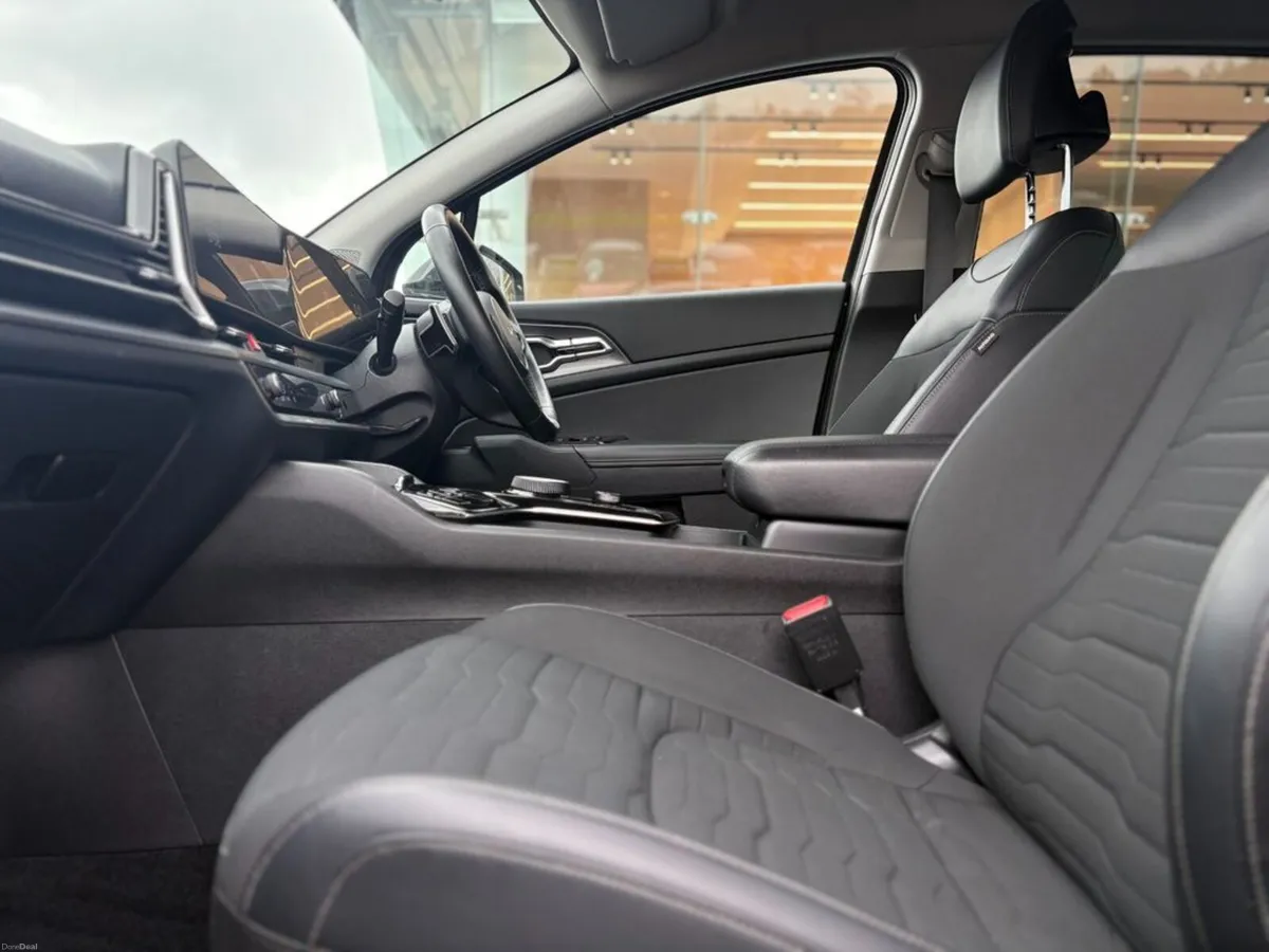 Kia Sportage K3 Plug in hybrid - Image 6