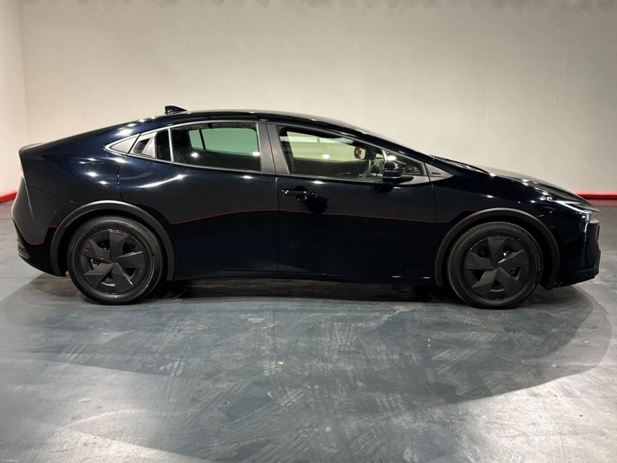 Toyota Prius 1.8 HYBRID - AUTOMATIC - CRUISE CONTR - Image 2