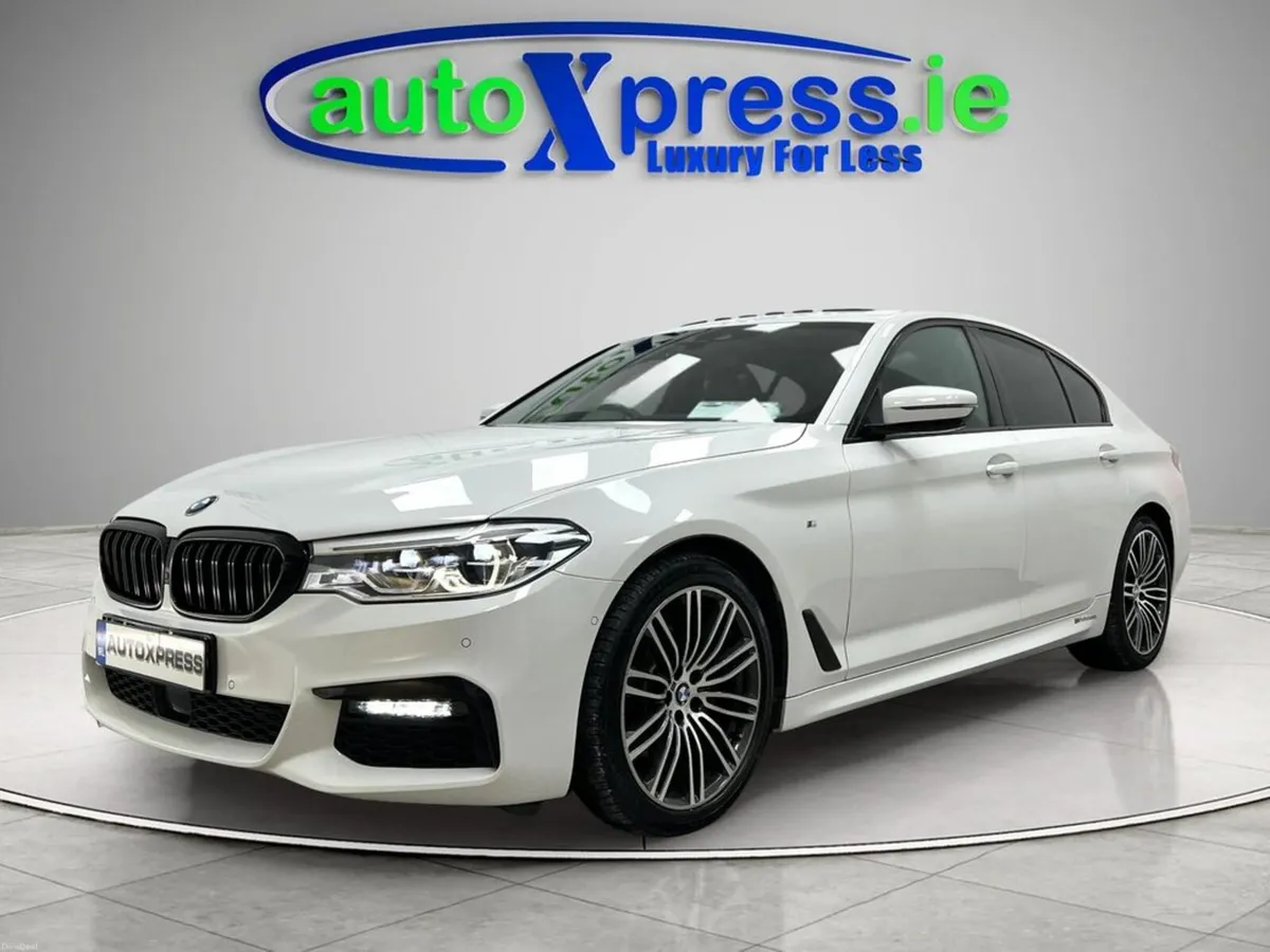 BMW 5-Series M-SPORT 523d , Panoramic sunroof, Aut - Image 5