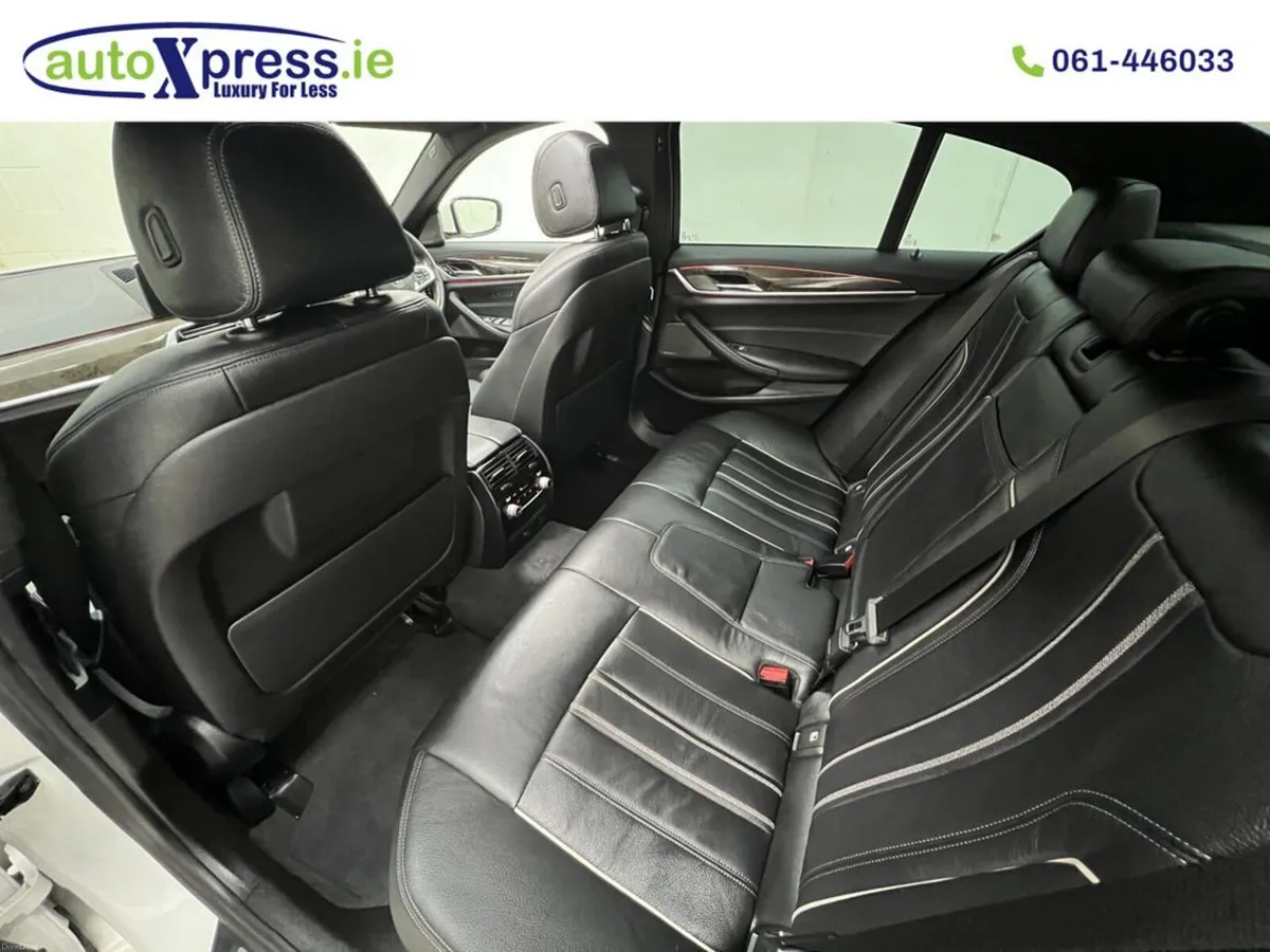BMW 5-Series M-SPORT 523d , Panoramic sunroof, Aut - Image 6