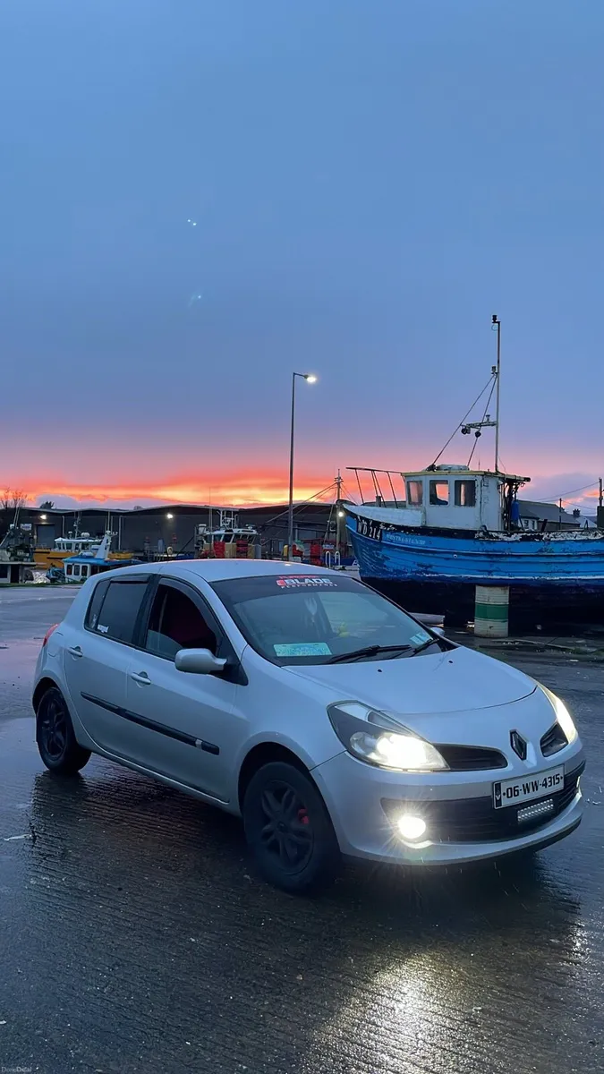 Renault Clio - Image 1