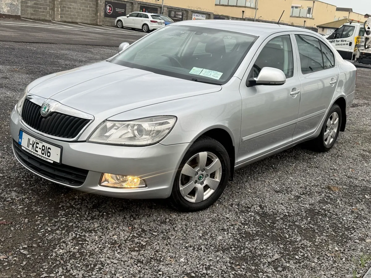 11 Octavia Elegance 2.0 TDi 140hp 6 speed - Image 2