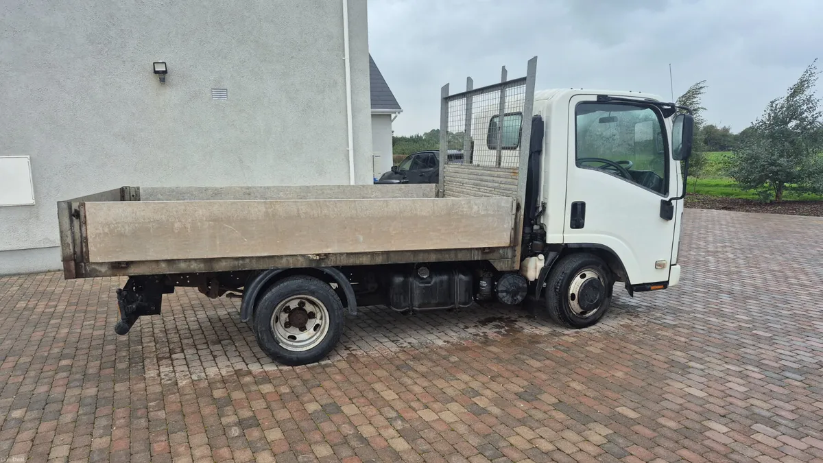 2014 isuzu grafter 3.5 ton - Image 5