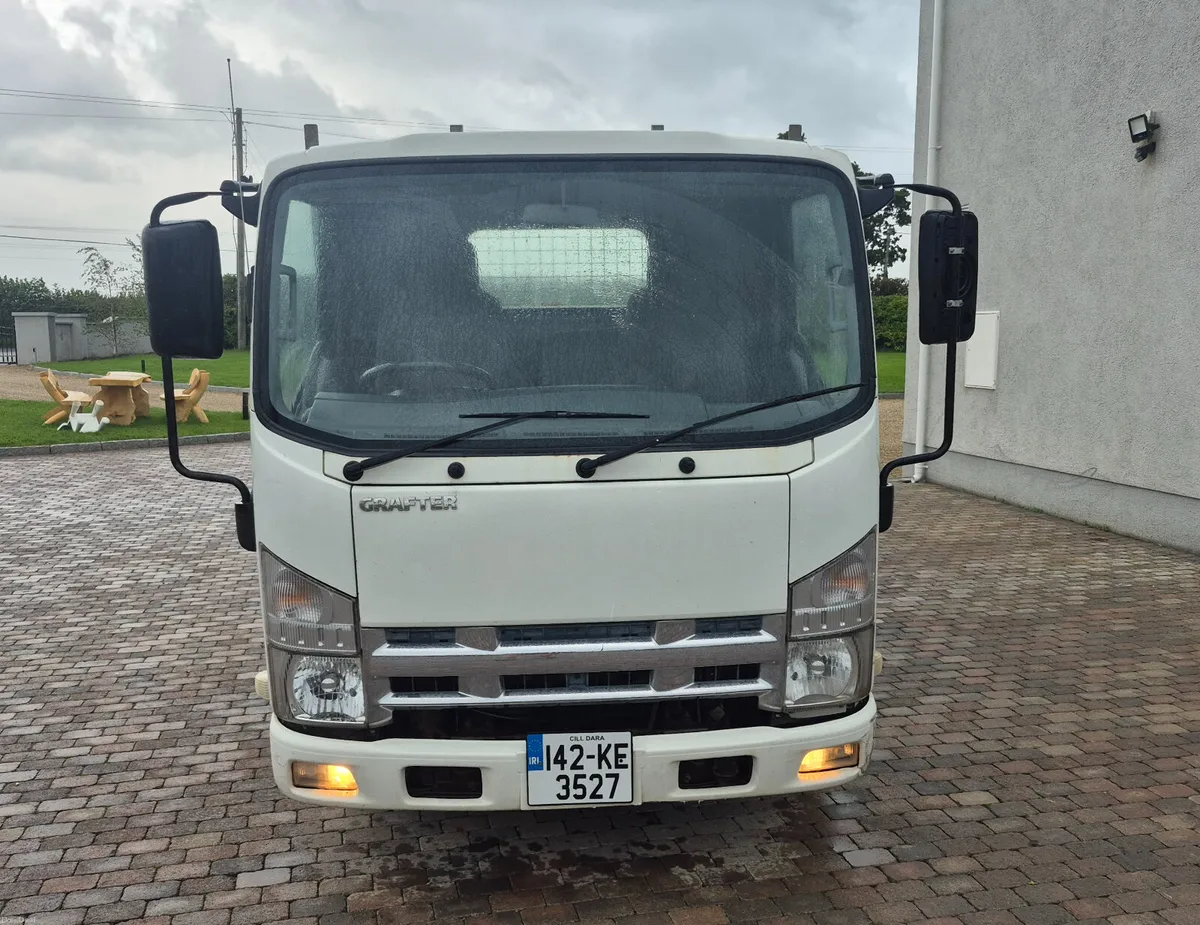 2014 isuzu grafter 3.5 ton - Image 2