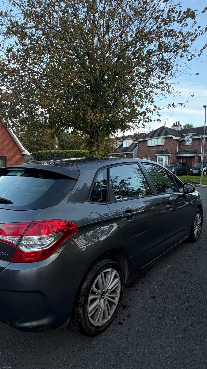 Car - Image 3