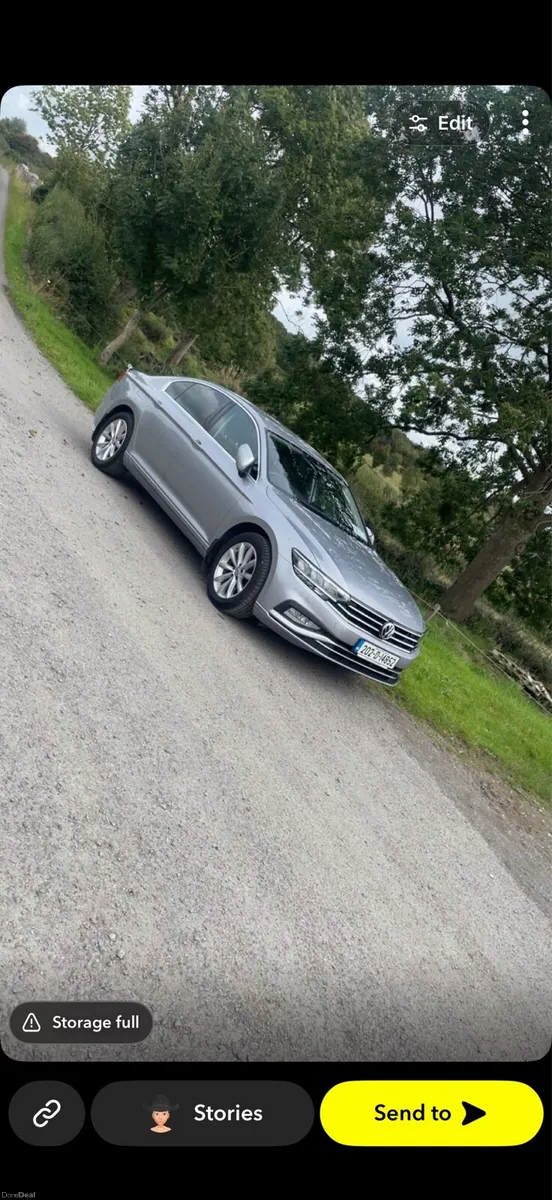 Volkswagen Passat 2L - Image 1