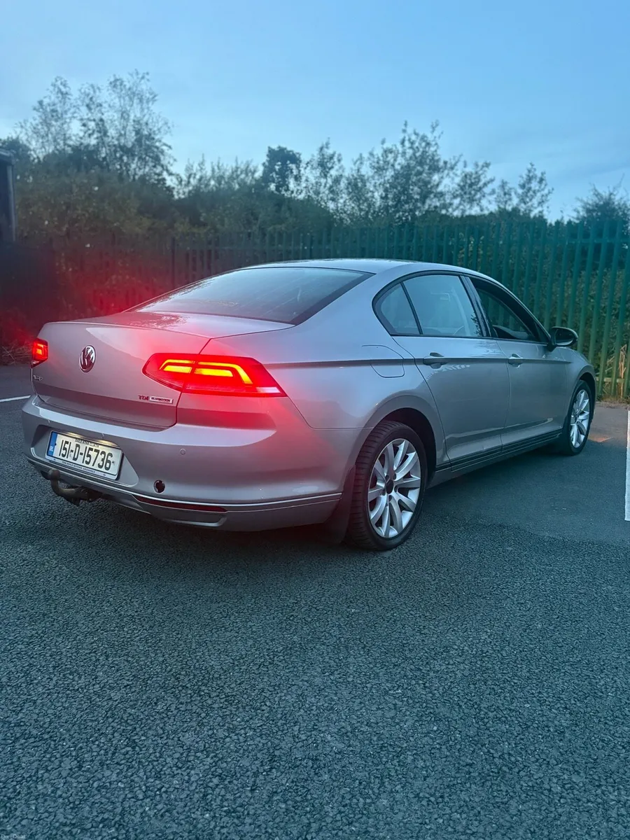 Volkswagen Passat 2015 - Image 4