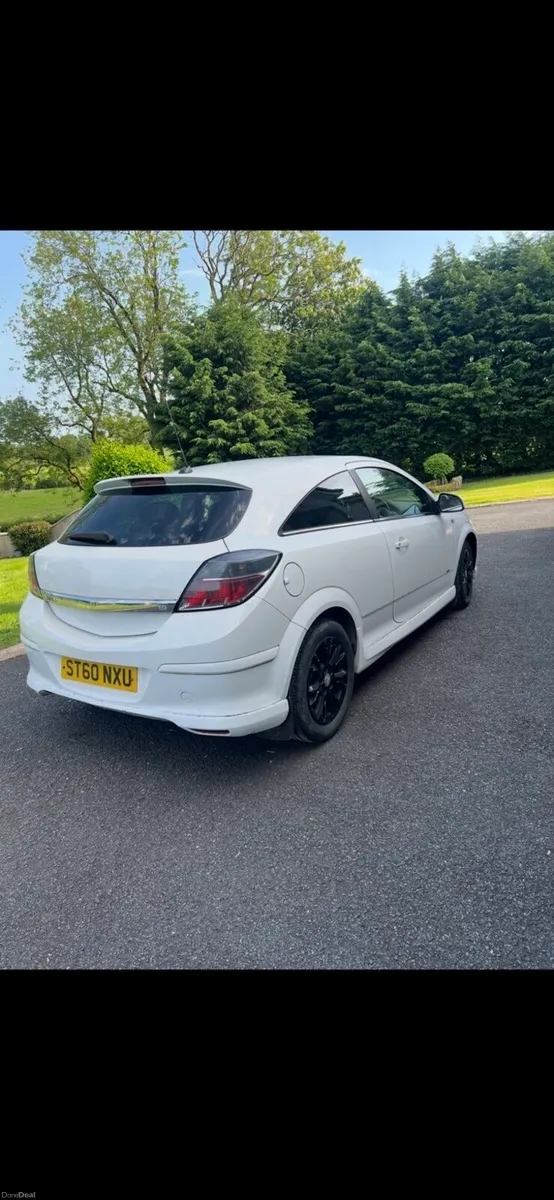 Vauxhall Astra 1.6 - Image 2